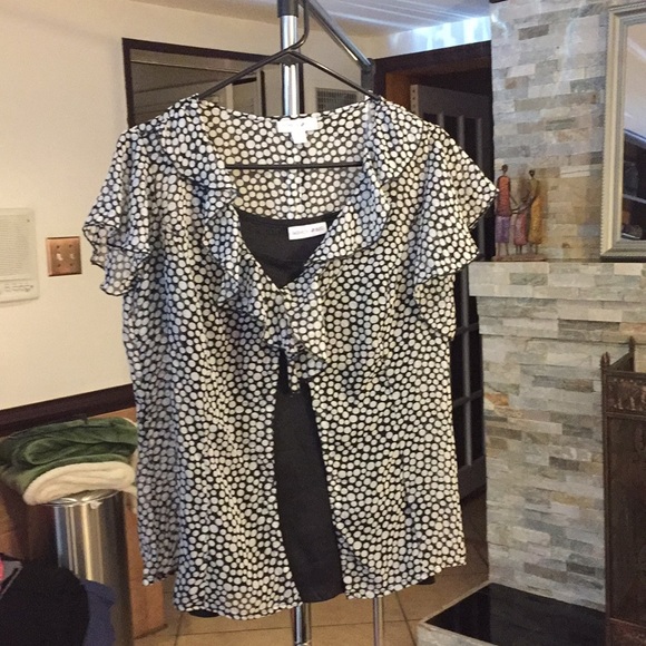 Fashion Bug Tops - Fashion Bug Medium Blouse good condition